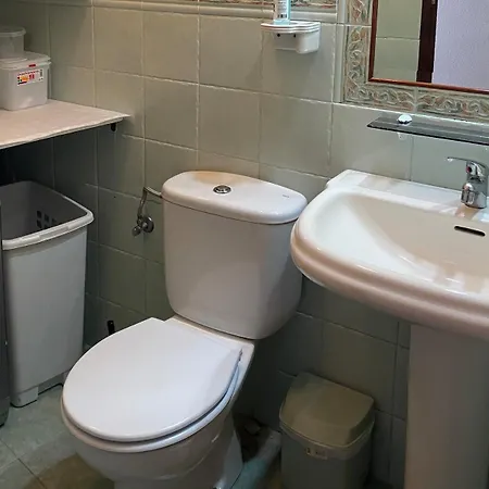 Semesterbostad Manzaneque Rural House Caudete de las Fuentes