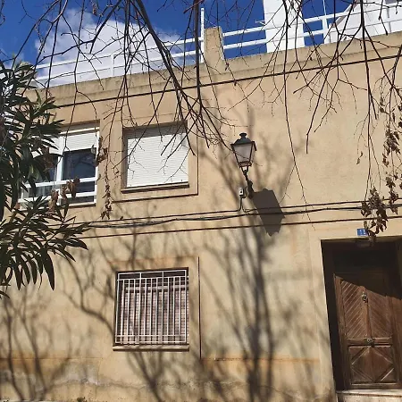 Manzaneque Rural House Holiday home