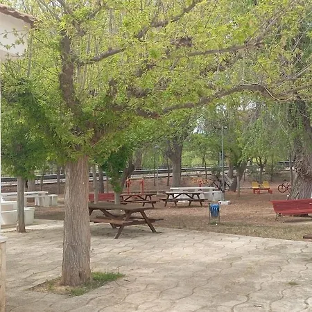 Tatil Evi Manzaneque Rural House *