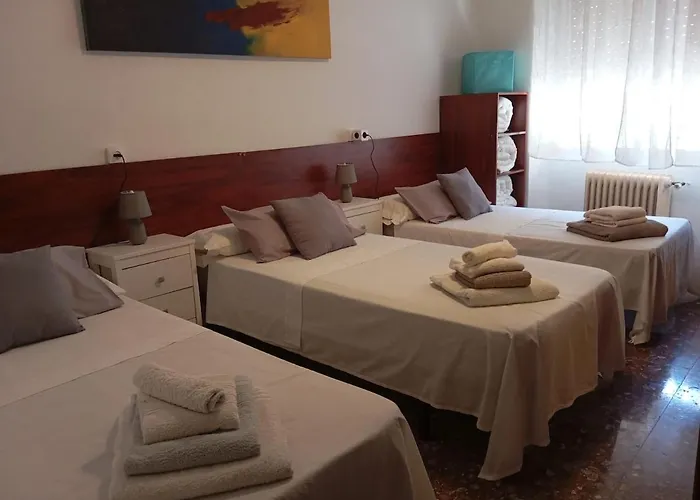 Manzaneque Rural House