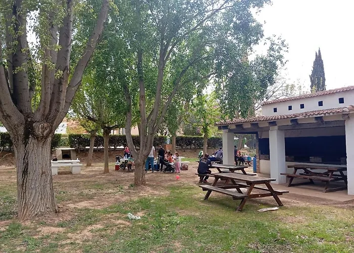 Manzaneque Rural House